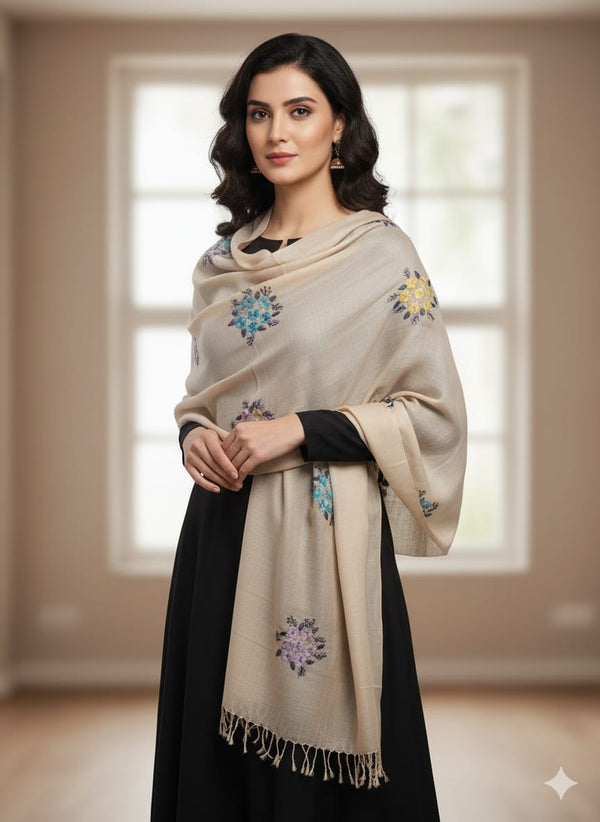 Handmade Beige Ladies Swati Pashmeena Shawl